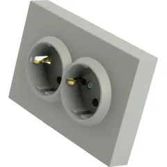 Розетка 2-ая 2P+E ЭМИЛИ шторки платин-сер RST16-5114-10