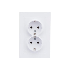 Розетка 2-ая 2P+E Universal Афина 16А в сборе бел.A0128