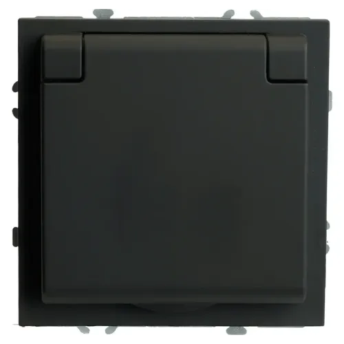 Розетка 2P+E ЭМИЛИ защ.шторки с крышкой черный RST16-5112-05