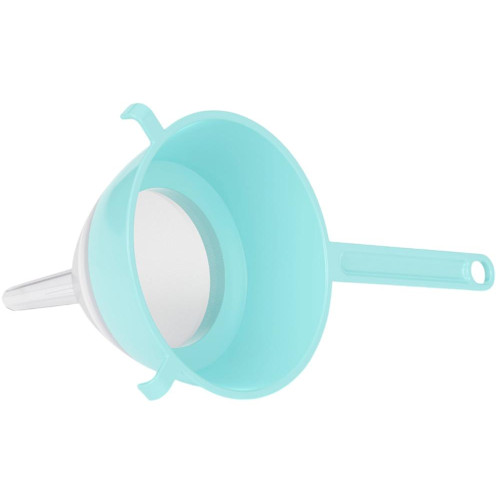 Воронка с ситом Альтернатива М8317 13см голубая (263394)