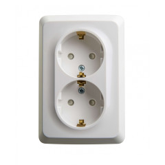 Розетка О/У 2-ая 2P+E ЭТЮД белый шторки УГЛОВАЯ (638326)