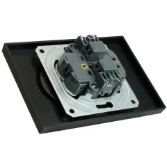 Розетка 2-ая 2P ЭМИЛИ шторки черный RST16-5116-05