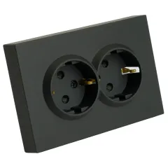 Розетка 2-ая 2P+E ЭМИЛИ шторки черный RST16-5114-05