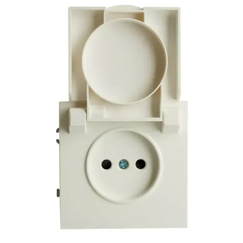 Розетка 2P ЭМИЛИ защ.шторки с крышкой белый RST16-5113-01