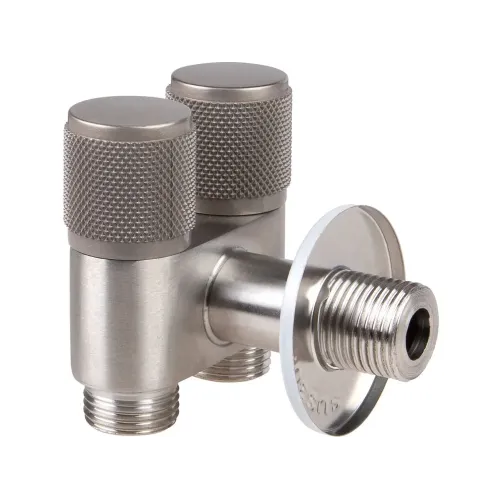 Кран вентильный угловой ф 1/2