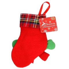 Носок для подарков Снеговик в варежках красно-зеленый 11*15см (7856788)