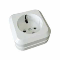 Розетка О/У 2P+Е TDM белая Ладога SQ1801-0015