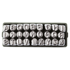 Набор клейм буквенных Д/Т латиница 4 мм (378204)