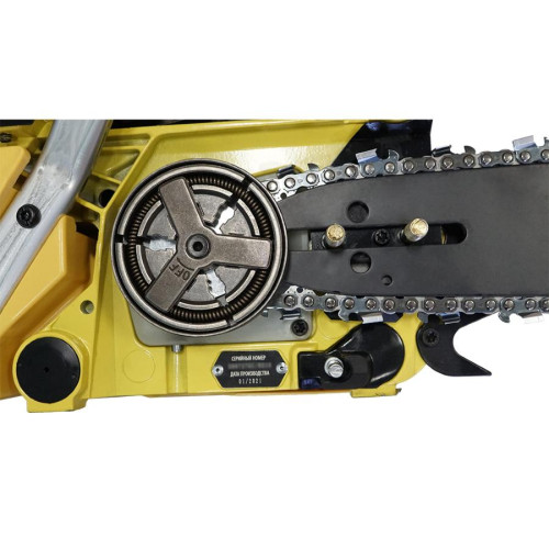 Пила цепная бензо HANSKONNER HGC2218