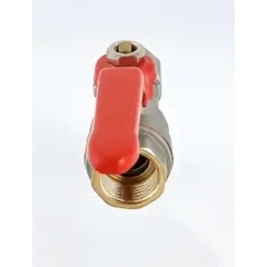 Кран шаровый с фильтром ф 1/2