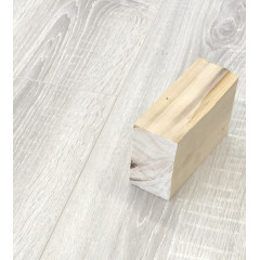 Ламинат WOODSTYLE Bravo Дуб Виктория 1291х193х8 (1,993 м2 в уп.), 33 класс