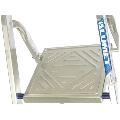 Стремянка АЛЮМЕТ (AМ703) алюминий 3 ступ.