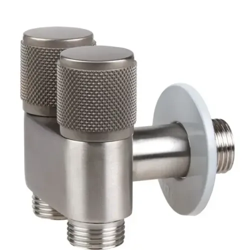 Кран вентильный угловой ф 1/2