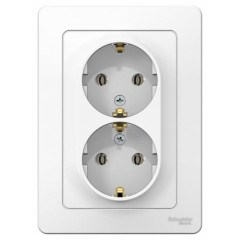 Розетка 2-ая 2P+E AtlasDesign в сборе бел. SchE ATN000124