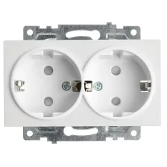 Розетка 2-ая 2P+E Катрин белый с защитной шторкой GLS16-7114-01