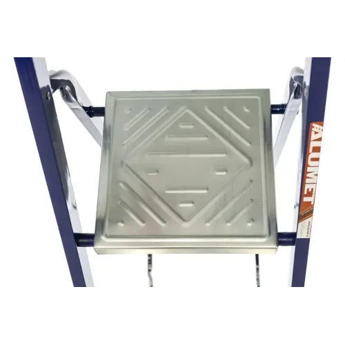 Стремянка АЛЮМЕТ (М8408) сталь 8 ступ., профиль 40х20