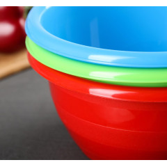 Миска SparkPlast 1,2л пластик (4350461)