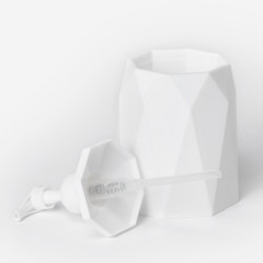 Дозатор для жидкого мыла «Призма», 330 мл, белый (5985393)