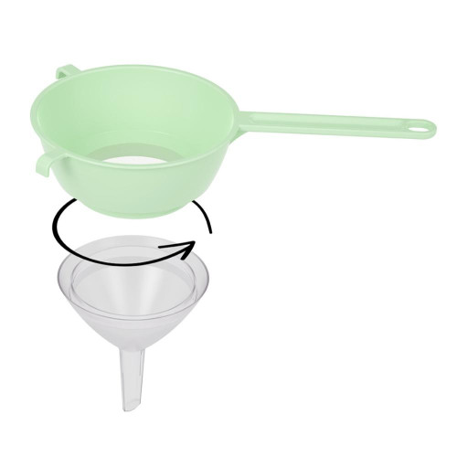 Воронка с ситом Альтернатива М8318 13см светло-зеленая (263395)